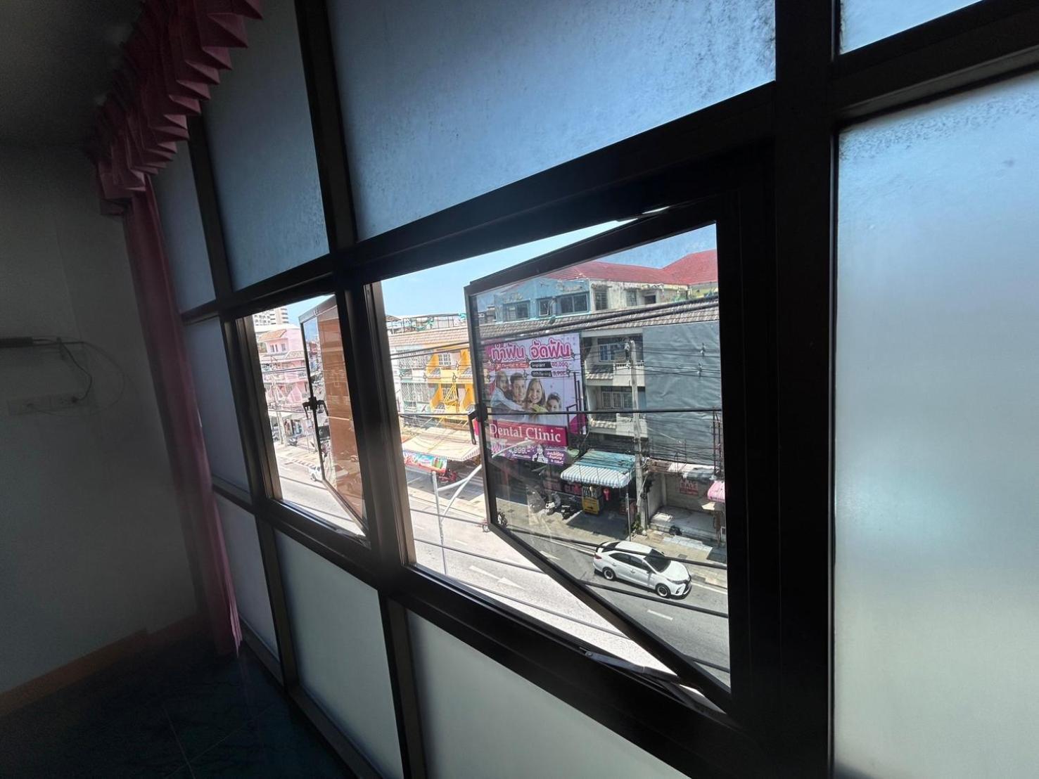 Coffeeandbeer Vandrehjem Pattaya Eksteriør billede