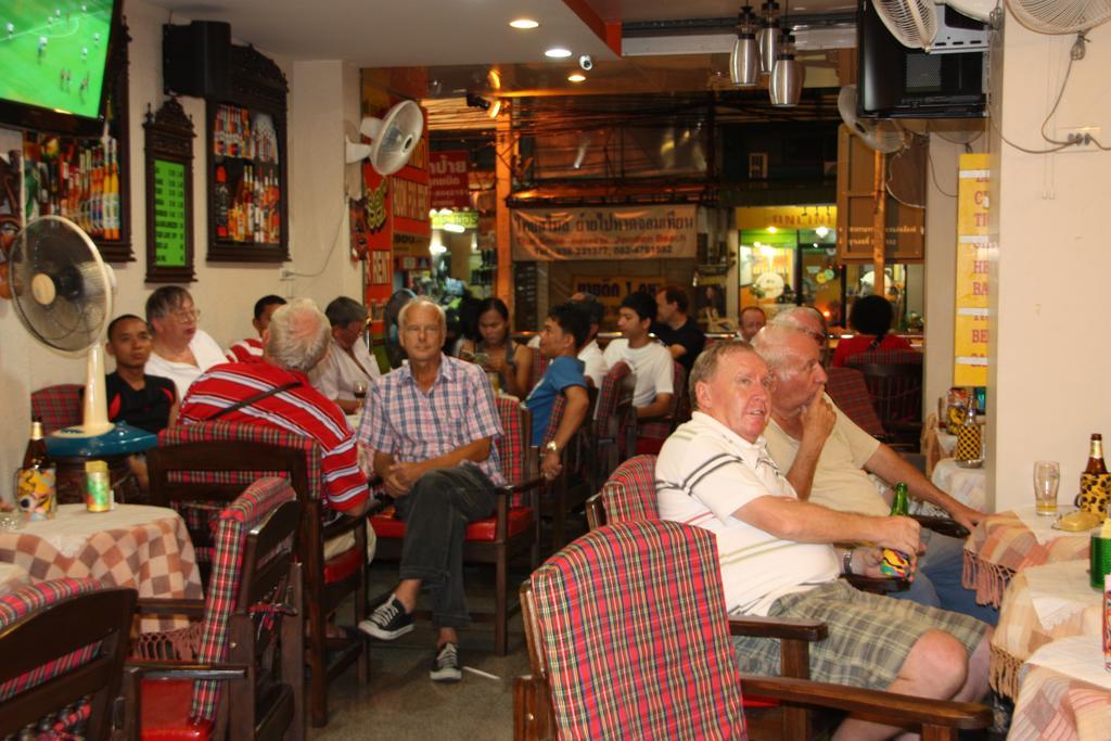 Coffeeandbeer Vandrehjem Pattaya Værelse billede